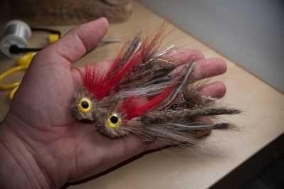 Bulky articulated deer hair flies Bulky articulated deer hair flies