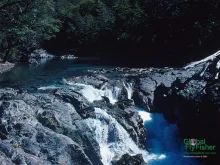 Computer screen wallpaper: Rio Hielo (Ice River)