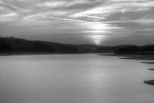 User submitted picture: B&W of Lake Norfork sunse...